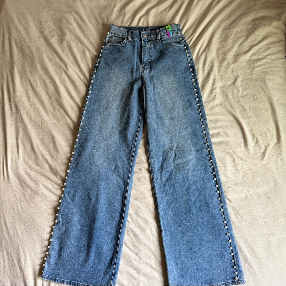 High-Waist Blue Wide-Leg Jeans with Pearl Side Trim